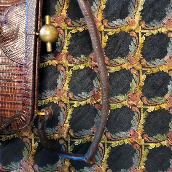 Beautiful 50s Leather Purse - Picture 10 of 16
